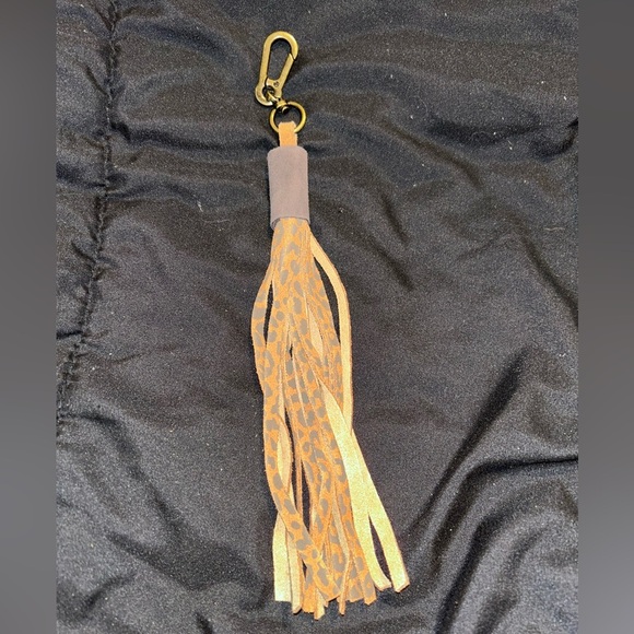 CatchFly Handbag Leopard Tassel Charm - Picture 1 of 3